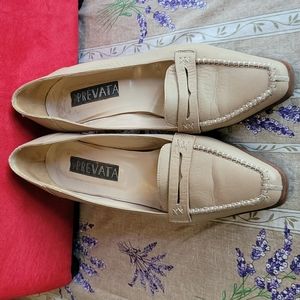 PREVATA SIZE 9 SHOES COLOR KAKI